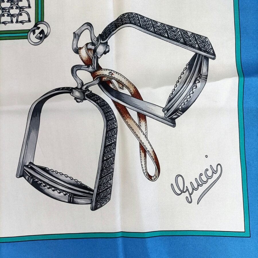 gucci vintage scarf