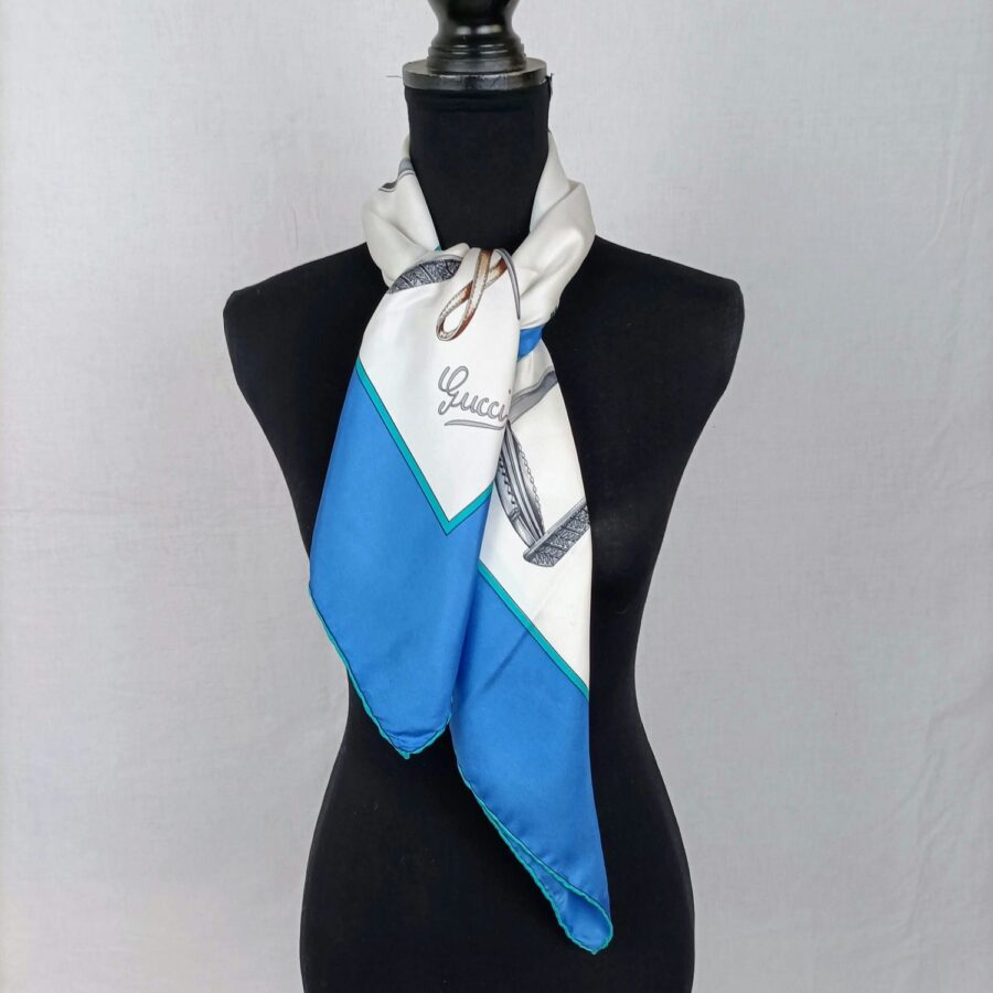 gucci foulard azzurro