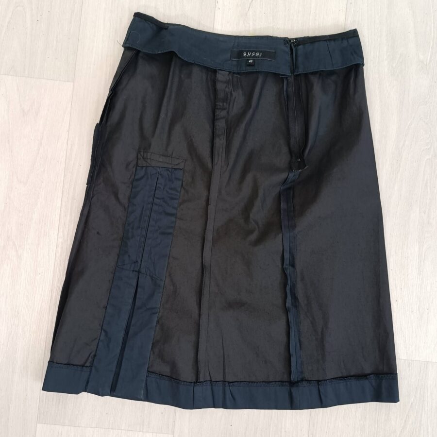 navy skirt