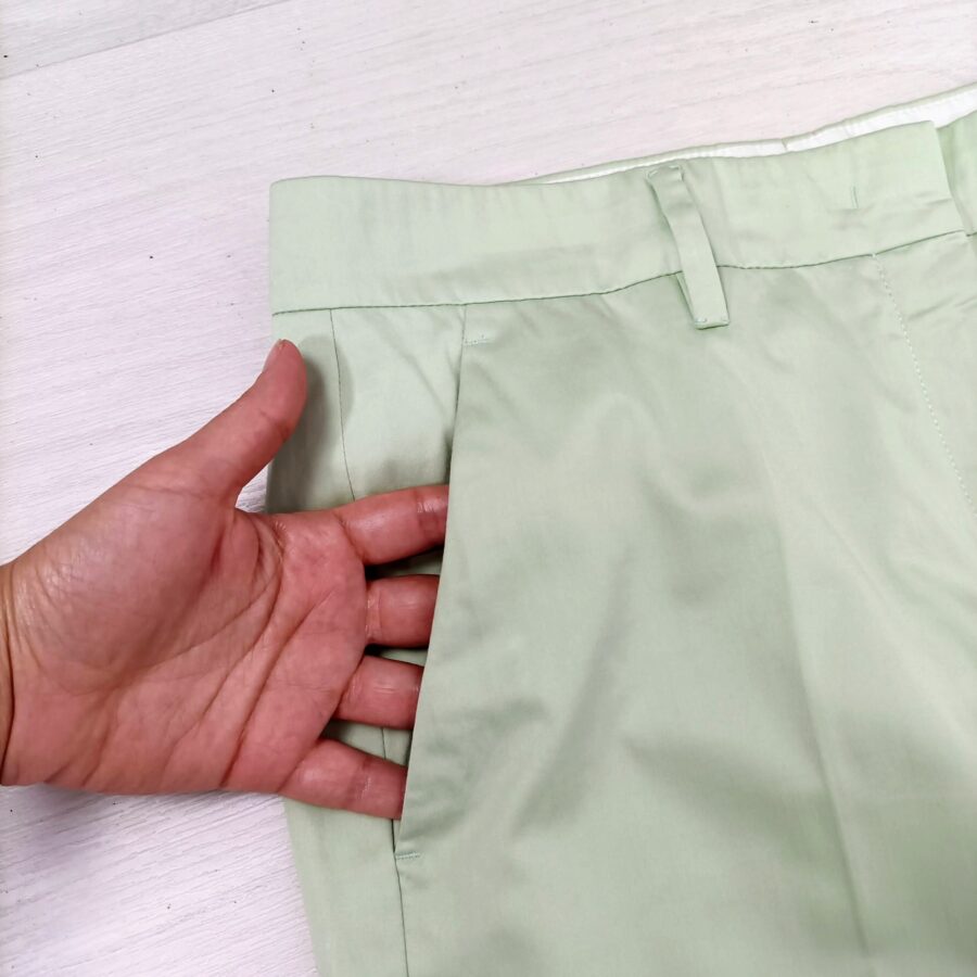 pantaloni capri verde