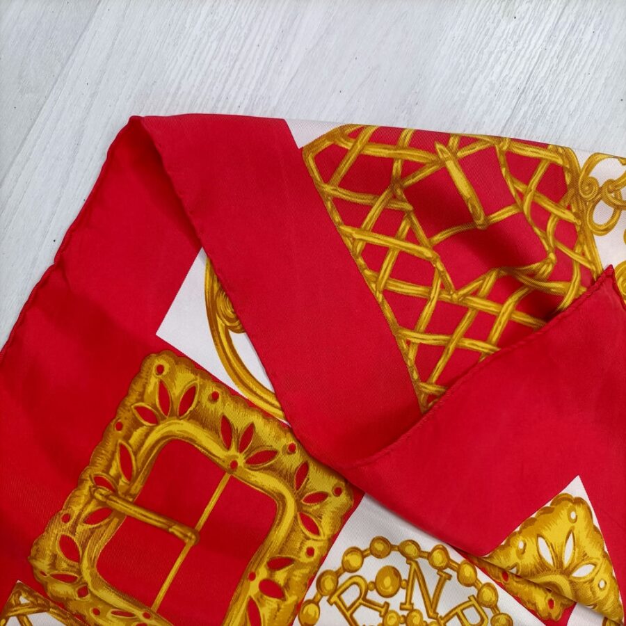 Foulard rosso in seta natalizio