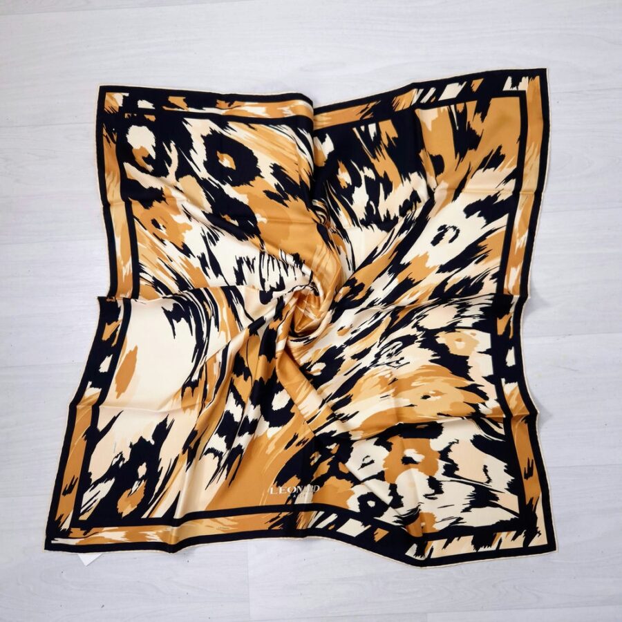 Foulard animalier Leonard Paris